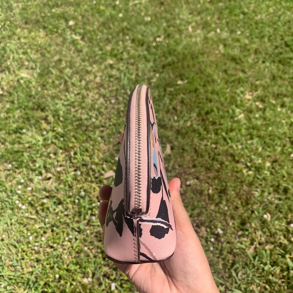 Brand new Kate spade medium cosmetic bag - Picture 2 of 6